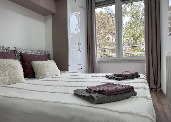 Apartment By The Synagogue